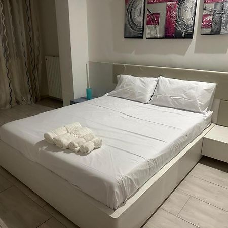 Home Manzoni Bari Bagian luar foto
