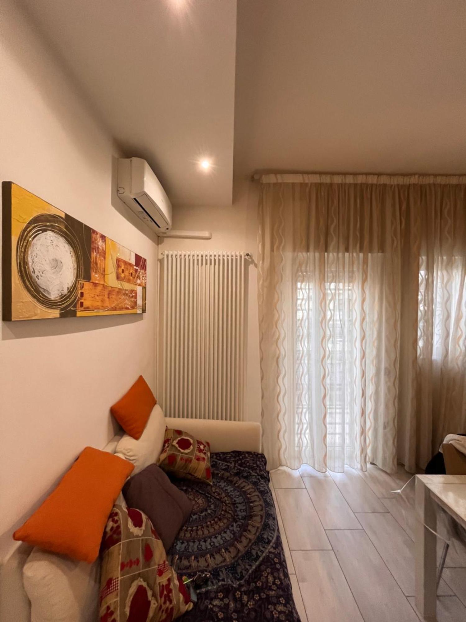 Home Manzoni Bari Bagian luar foto